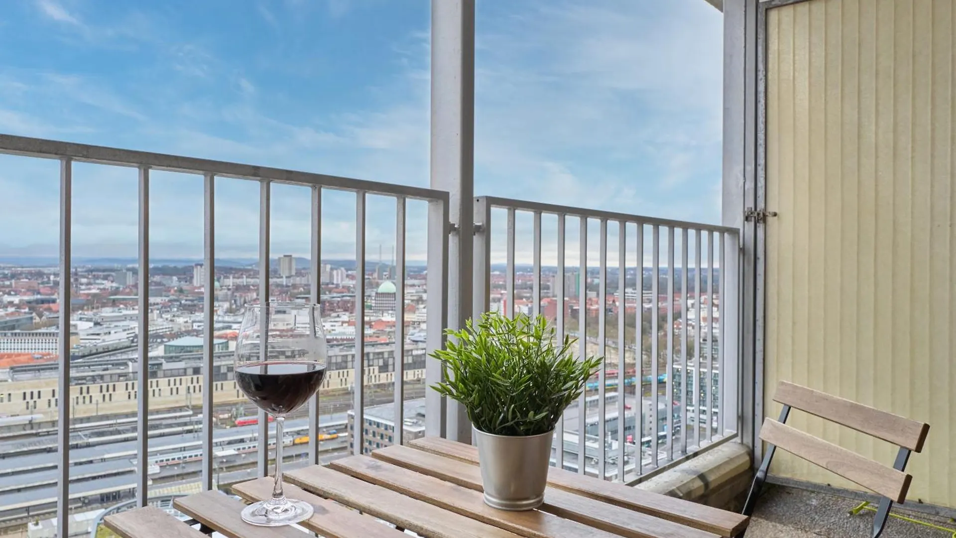 Appartement Skyview Trifft Komfort By Cordissky Hannover